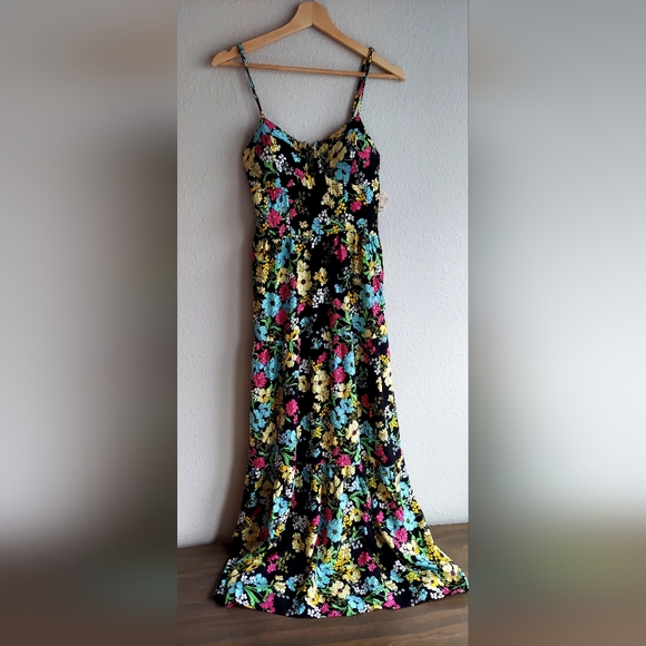 Jolie & Joy Dresses & Skirts - 🔴 Sale! 3 for $10 - Jolie & Joy Floral Maxi Dress 👗